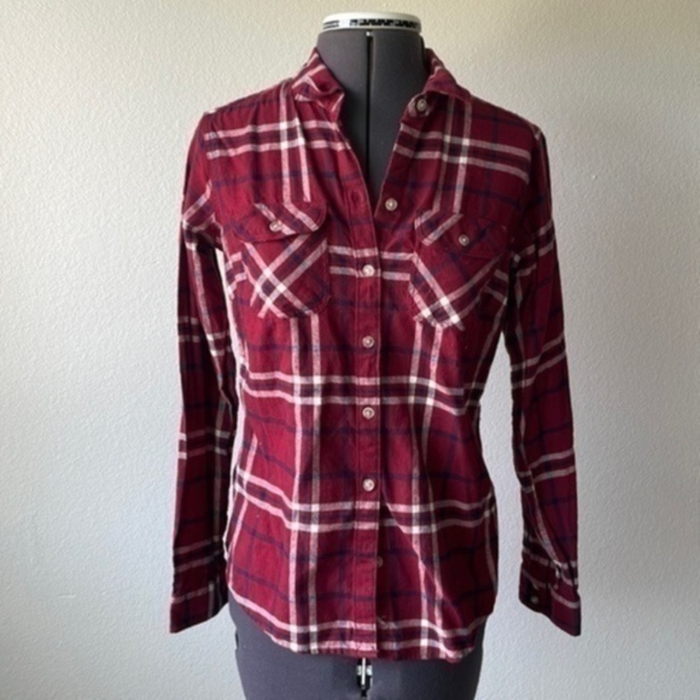 Eddie Bauer top XS Button up plaid red